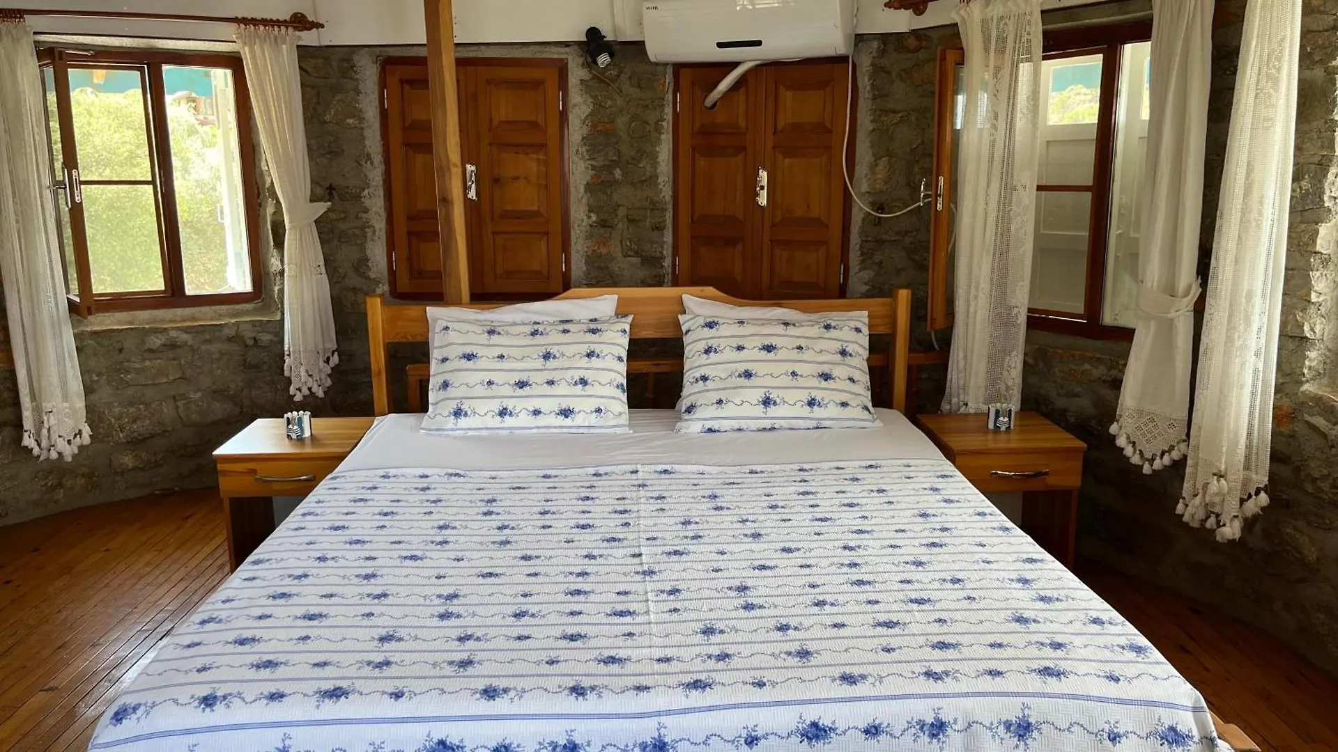 Vila Kule Degirmen Deniz Manzarali Tas Ev Marmaris
