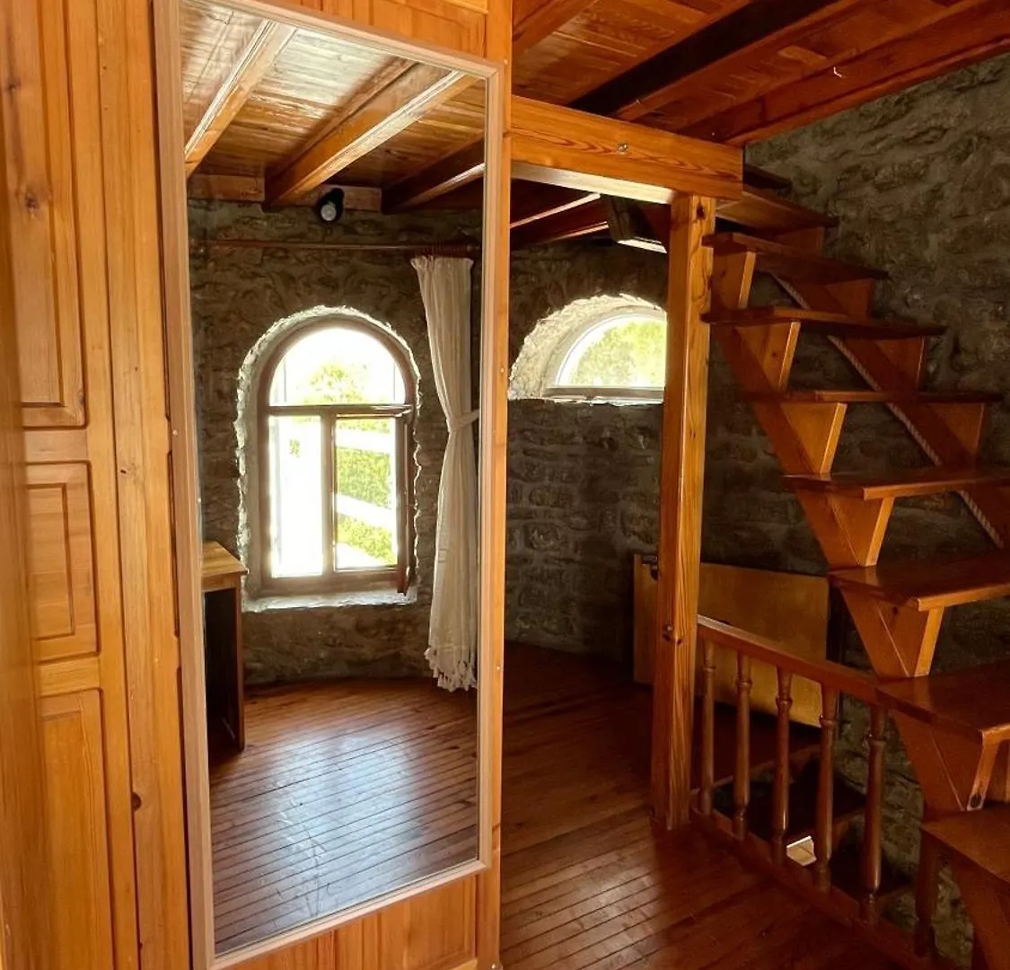 Vila Kule Degirmen Deniz Manzarali Tas Ev Marmaris