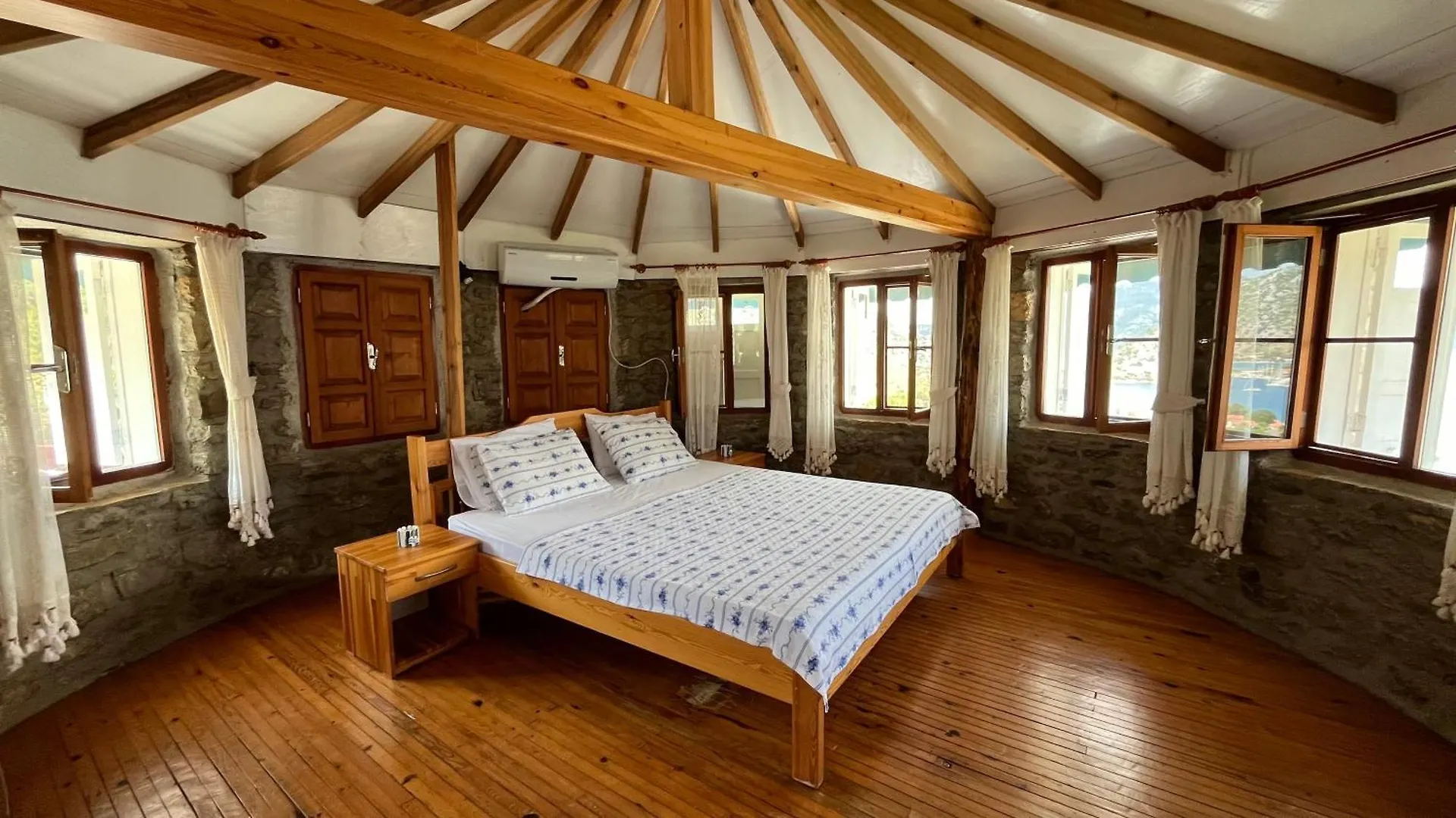 Vila Kule Degirmen Deniz Manzarali Tas Ev Marmaris Turecko